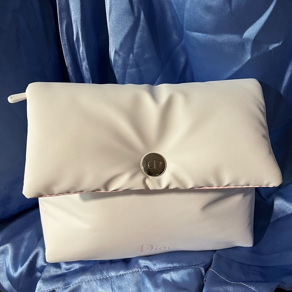 New DIOR Puffy “Trousse” Pearlized White & Pink Pouch - box included. - Picture 3 of 11